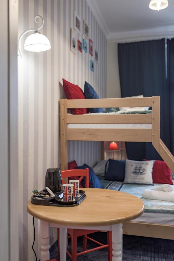 Hostel Night O'Clock オポーレ エクステリア 写真