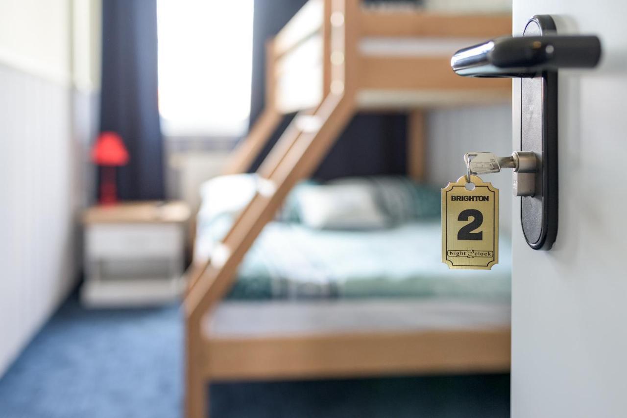 Hostel Night O'Clock オポーレ エクステリア 写真